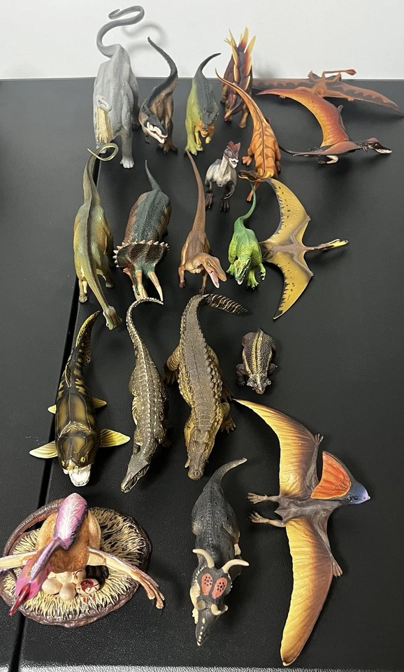 Lot of Safari LTD Dinosaur Series - Image 1 of 2