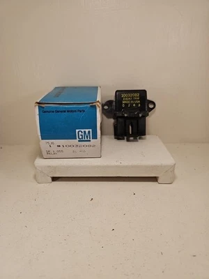 Nuevo relé ventilador refrigeración OEM GM 10032082 MUCHOS AÑOS 80 CUERPO J BUICK OLDS PONTIAC CHEVY Foto 1 de 4