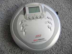 DISCMAN   MP3 DIGITAL CD PLAYER LCD Display CD 7552M DIGITAL ANTI SHOCK SYSTEM - Bild 1 von 2