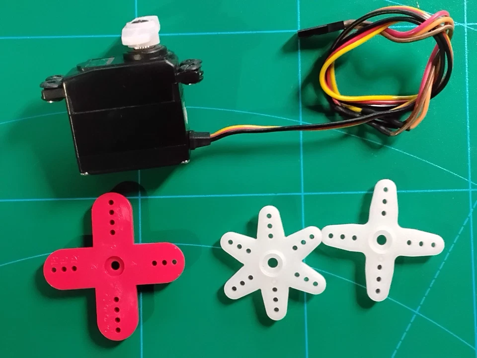 Hitec HS-225MG MINI STANDARD 15MM SERVO 4.7kg KRAFT METALGEAR KUGELLAGER MPX 25G - Bild 1 von 4