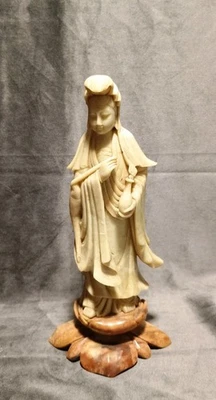 Jabonera bellamente tallada Guan Yin sobre loto 9,75" estatua taoísmo budismo  Foto 1 de 4
