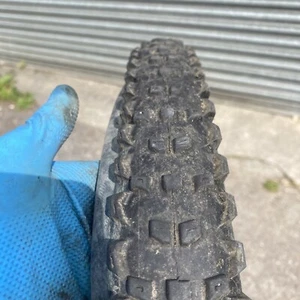 Specialized Enduro Retro Mountain Bike Tyre 26" x 2.20" Tire - Universal Bike - Picture 1 of 5
