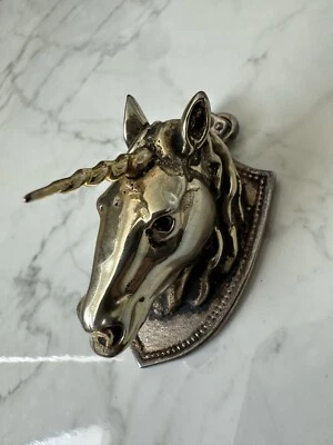 Han Cholo Unicorn Head Necklace - Imagem 1 de 4