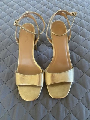 Old Navy Gold Dressy Sandals Size 8.5  Women’s - Image 1 of 4