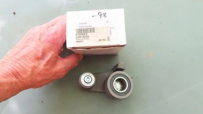 Polea tensora de correa de distribución Volvo 850 C70 S70 V70 9135036 Foto 1 de 4