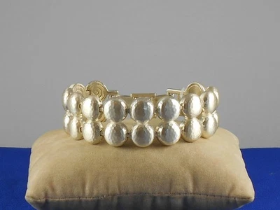 Brazalete Brighton plateado cepillado VERSALLES MONTAGNE ancho flexible $118 Foto 1 de 2