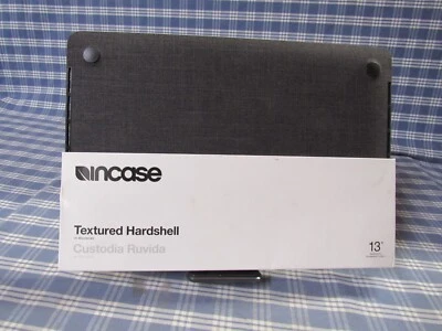 Incase Textured Hardshell in Woolenex 13" MacBook Pro Thunderbolt 3 FREE SHIPPIN - Image 1 of 4
