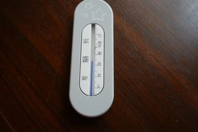 Badethermometer Kinder Baby Badewanne Badewasser Temperaturmesser - Bild 1 von 3