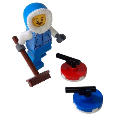 LEGO City 60235 Curling Ice Sweeper Minifigure HOL162 Winter Sport Shuffleboard - Image 1 of 4