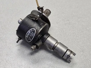 NICE USED ORIGINAL BOSCH JFUR6 MERCEDES W108 230 250 280 SL DISTRIBUTOR ASSEMBLY - Picture 1 of 9