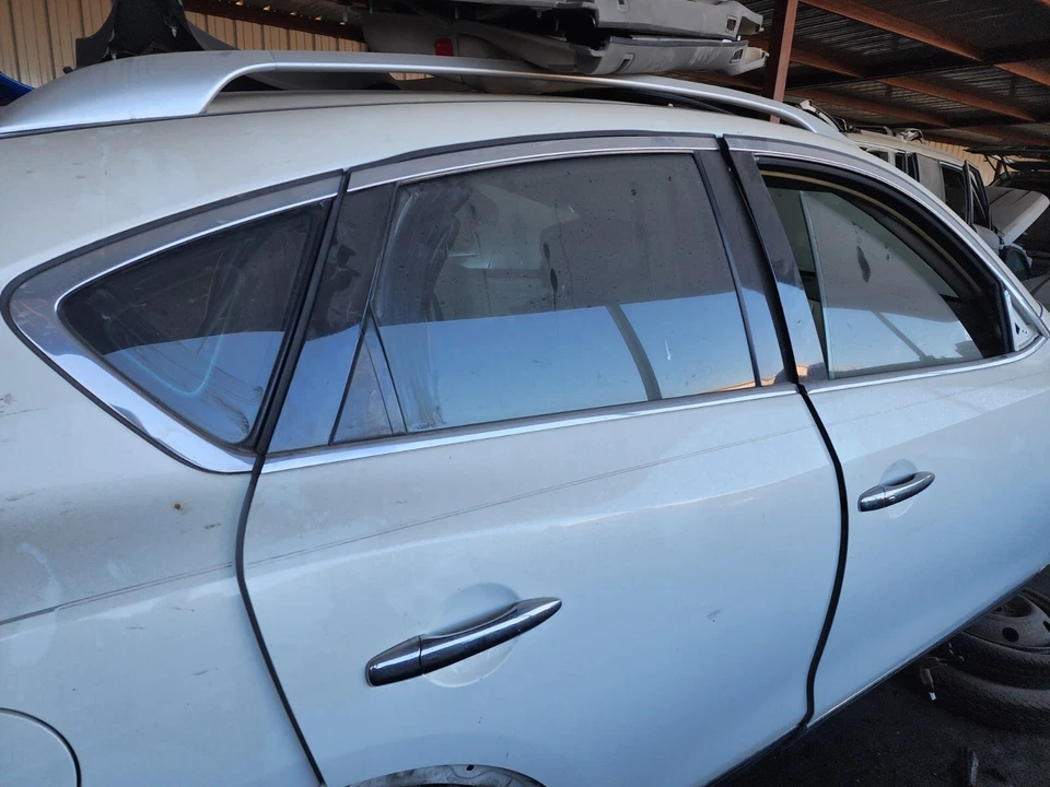 INFINITI EX35 QX50 2008 2009 2010 2011 2012 2016 2017 PUERTA TRASERA DERECHA VENTILACIÓN CRISTAL Foto 1 de 1