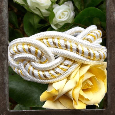 Cinturón Trenzado Vintage Años 80 Dorado Metálico Marfil Tejido Satén Cuerda Taiwán Grande Foto 1 de 4