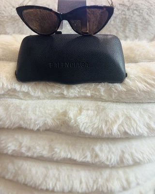 Gafas de sol para mujer Balenciaga Foto 1 de 4