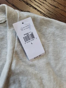 Gap Women’s Linen T-Shirt Top Large Beige Shimmer V-Neck NWT - Picture 1 of 4