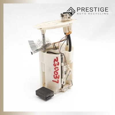 Conjunto de bomba de combustible Toyota Sienna 2011-2016 3,5 L 77020-08050 OEM Foto 1 de 4