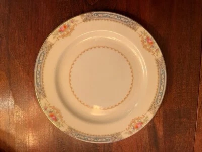 Plato de ensalada Noritake Lurline, hecho en Japón ocupado, flores blancas, borde dorado Foto 1 de 3