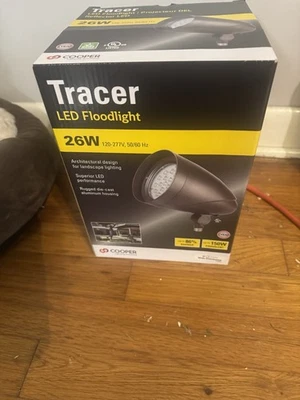 Cooper Lightening LUMARK TCRL26W TRACER Floodlight Light - Image 1 of 4