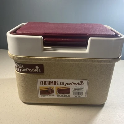 Lonchera vintage Thermos Lil Sunpacker Cooler 6,5 qt Mod-7710 Borgoña con pegatina Foto 1 de 4