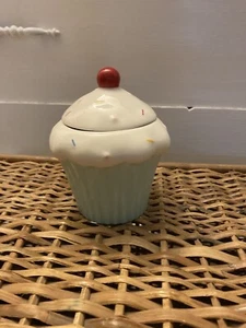 Canister Jar Cute Cupcake - Picture 1 of 6