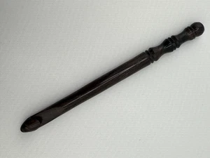 Beautiful Hand carved BURMESE BLACK  WOOD  YARN  CROCHET HOOK  size N - Picture 1 of 3