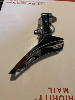 Shimano XTR M901 NEW /NOS MTB Front Derailleur Vintage-28.6MM-7/8-Spd - Image 1 of 4