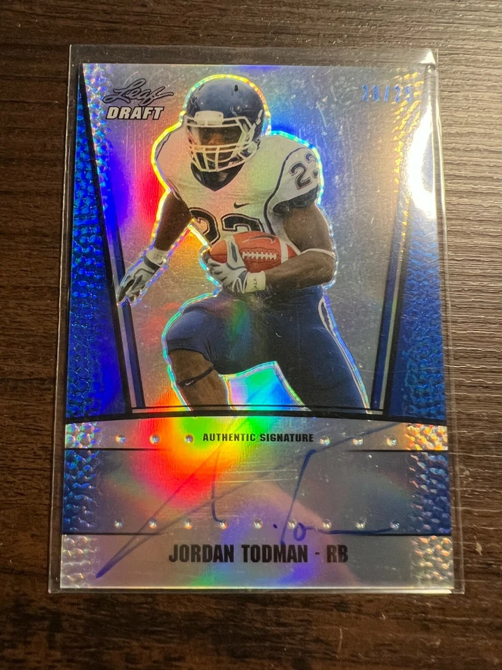 A79,176 - 2011 Leaf Metal Draft Prismatic Blue #RCJT1 Jordan Todman Auto/25 - Image 1 of 1