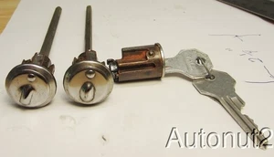 1949 Kaiser Frazer lock set NOS ignition lock & 2 door locks with keys - Bild 1 von 3