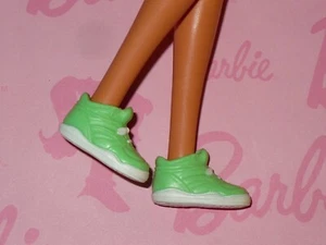 Barbie Doll Shoes ~ 1990's POSEABLE DOLL ~ Big Feet ~ GREEN HI-TOP SNEAKERS Gym - Picture 1 of 3