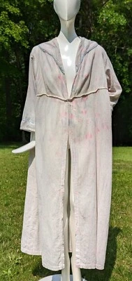 BATA DE ALGODÓN VINTAGE AÑOS 40 BIEN LAVADA Y USADA CON ESTAMPADO LAVADO Foto 1 de 4