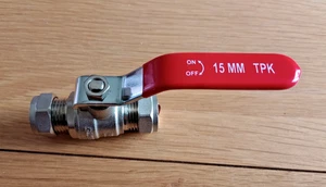 Full Bore Quarter Turn Lever Ball Valve Red Handle 15mm Plumbing - Picture 1 of 4