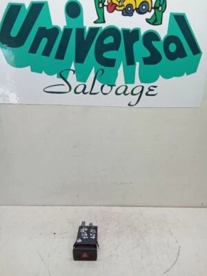 Volkswagen Jetta 2002 interruptor de peligro Foto 1 de 4