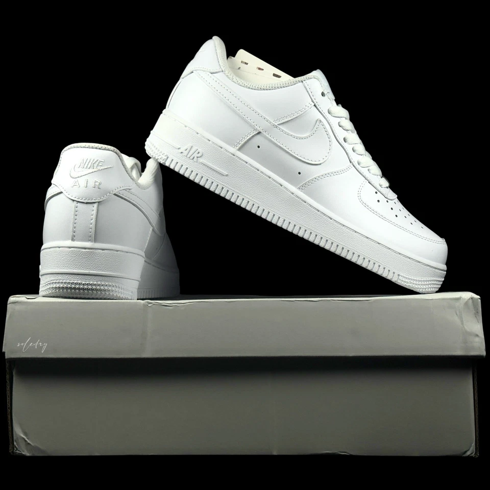 (size 4-13) Nike Air Force 1 White - Image 1 of 4