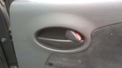 ION       2007 Door Handle Interior 30022238 - Image 1 of 4