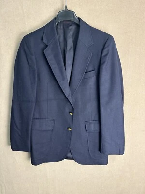 @@ Blazer Forro English Manor Para Hombres Azul Marino 2 Botones Dorados 39R 100% Lana Foto 1 de 4