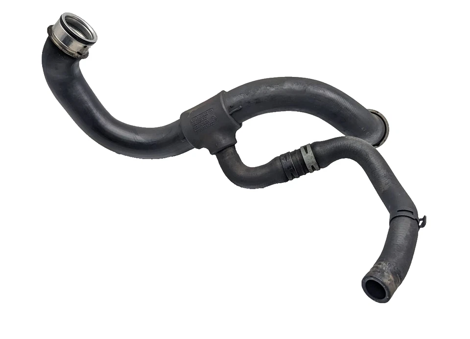 Manguera de refrigerante de radiador inferior OEM 2045010482 Mercedes-Benz W204 C350 2008-2014 Foto 1 de 4