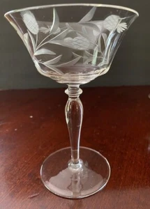 Vintage Set of 8 MCM Large Stylized Thistle Design Champagne Coupes 1960s - Picture 1 of 3