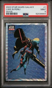 2023 Topps Chrome Star Wars Galaxy #1 Luke in Peril Wave Refractor/99 PSA 9 - Imagen 1 de 3
