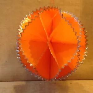 DECORAZIONE FESTA HALLOWEEN 3D DA APPENDERE 12” SFERA NIDO D’APE ARANCIONE, bordi glitter - Foto 1 di 6