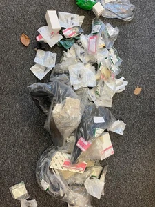 Gemischter Restposten JLR Teile (bitte nicht nach Teilenummern fragen) - Bild 1 von 1