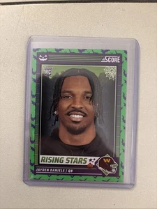 2024 Panini Score-A-Treat - Rising Stars Jayden Daniels #26 Green Bats Rookie - Bild 1 von 4