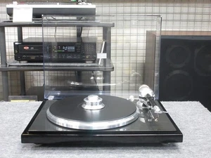 (Free Shipping) EAT C‑Major High‑Performance Belt‑Drive Turntable, Used - Picture 1 of 20