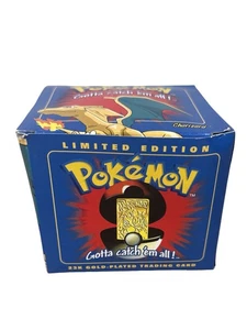 Pokemon Burger King Charizard 1999 tarjeta enchapada en oro 23K y Pokeball sellada azul - Imagen 1 de 4