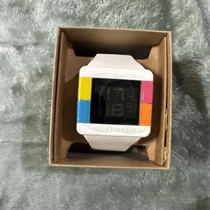 Reloj electrónico Converse High Score blanco -VR014-100 nunca usado nuevo con caja y papeles - Imagen 1 de 6