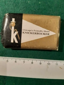 Vintage Hotel Soap/Seife "Knickerbocker" Chicago ("Chicago´s Friendly Hotel") - Bild 1 von 3