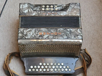 old Hohner "Club III" button accordion C/ F w. coupler at back!, needs service - Image 1 of 4