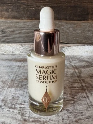 Charlotte Tilbury Magic Serum .27oz | Crystal Elixir Glow Gift | Precio de venta sugerido por el fabricante = $30 Foto 1 de 2