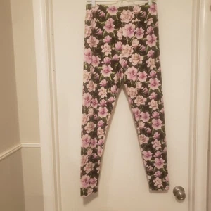 LuLaRoe TC Black Leggings Pink Floral - Picture 1 of 4