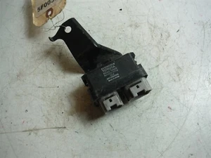 1997 TOYOTA 4RUNNER ABS TRACTION MODULE RELAY UNIT 88263-35090 OEM 1997-2002 - Picture 1 of 6