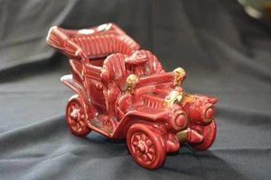 METLOX California Pottery NOSTALGIA Line Merrie Oldsmobile jardinera de coche roja - Imagen 1 de 1