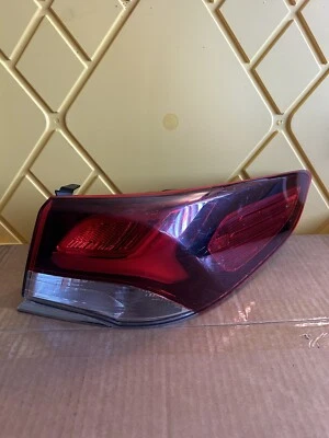 2018-2019 Hyundai Sonata Rh Led Tail Light Oem - Image 1 of 4